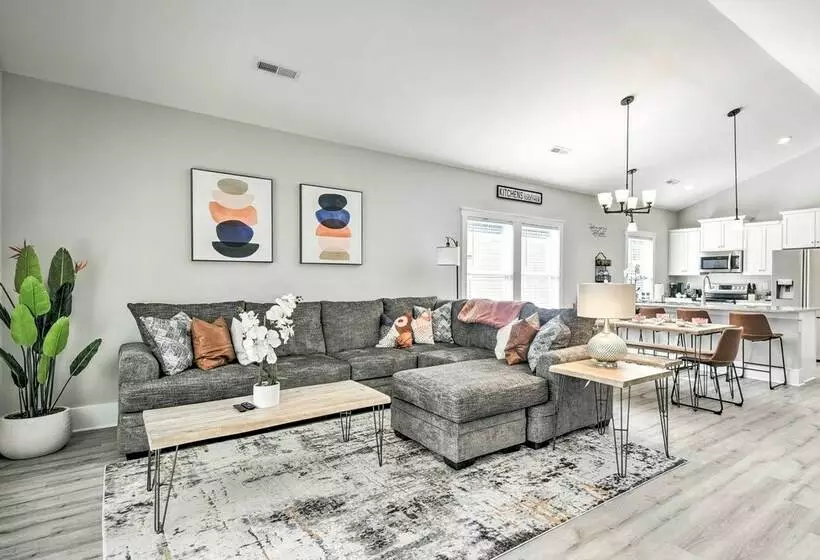 Little River Escape W/ Patio < 6 Mi To Beach!