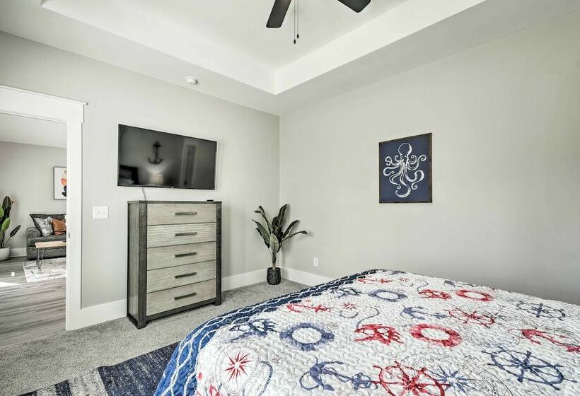 Little River Escape W/ Patio < 6 Mi To Beach!