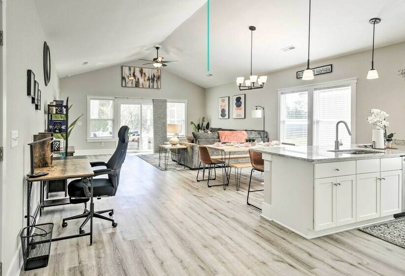 Little River Escape W/ Patio < 6 Mi To Beach!