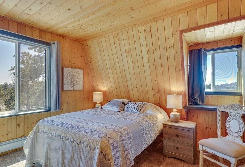 Lake George Cabin W/ Deck & Mountain Views!