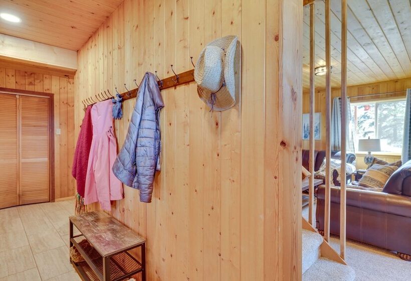 Lake George Cabin W/ Deck & Mountain Views!