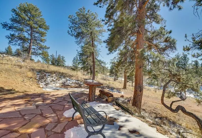 Lake George Cabin W/ Deck & Mountain Views!