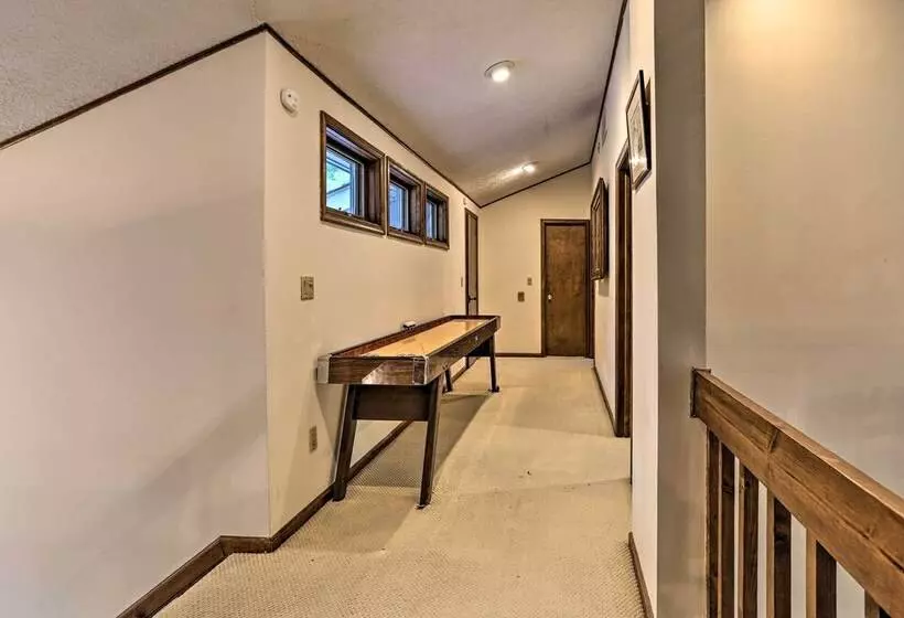 Luxe Poconos Pines Home W/ Beach + Amenities!