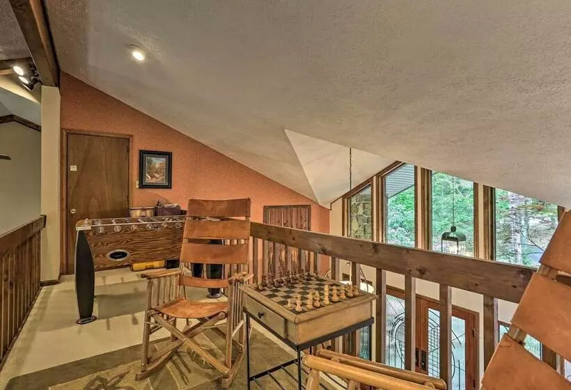 Luxe Poconos Pines Home W/ Beach + Amenities!