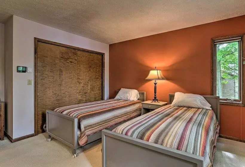 Luxe Poconos Pines Home W/ Beach + Amenities!