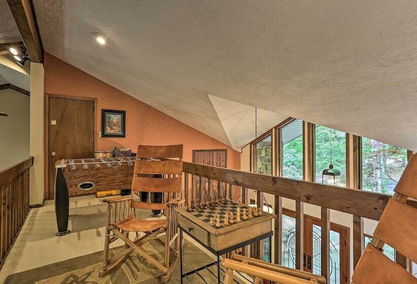 Luxe Poconos Pines Home W/ Beach + Amenities!