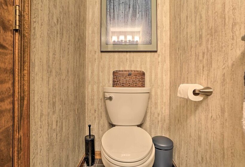 Luxe Poconos Pines Home W/ Beach + Amenities!