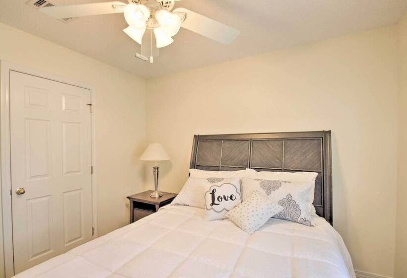 Modern Gulf Breeze Retreat ~ 4 Mi To Beaches!