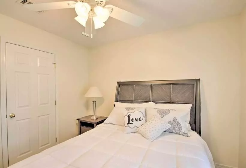 Modern Gulf Breeze Retreat ~ 4 Mi To Beaches!