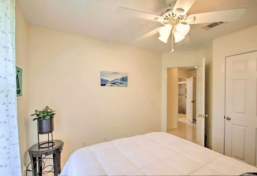 Modern Gulf Breeze Retreat ~ 4 Mi To Beaches!
