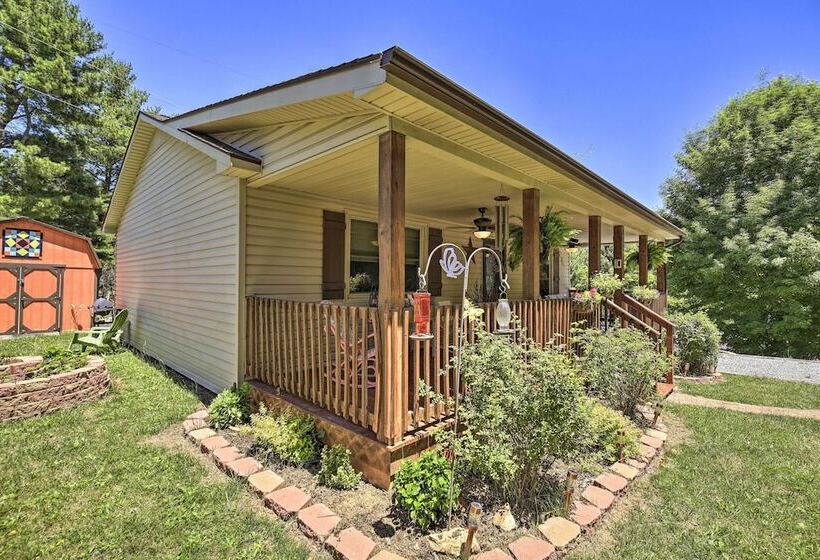 Nature Escape In Wytheville W/ Covered Porch!