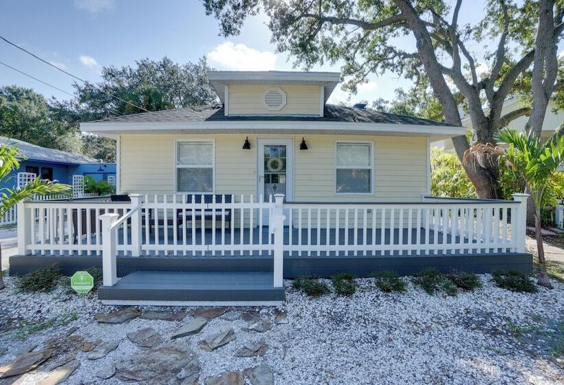 Renovated Ozona Home W/ Views Steps To Gulf