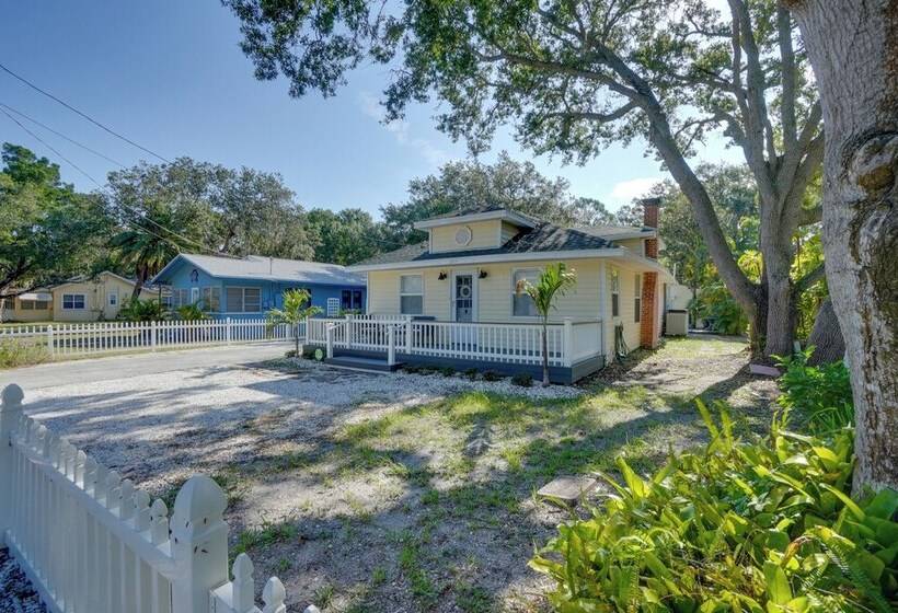 Renovated Ozona Home W/ Views Steps To Gulf