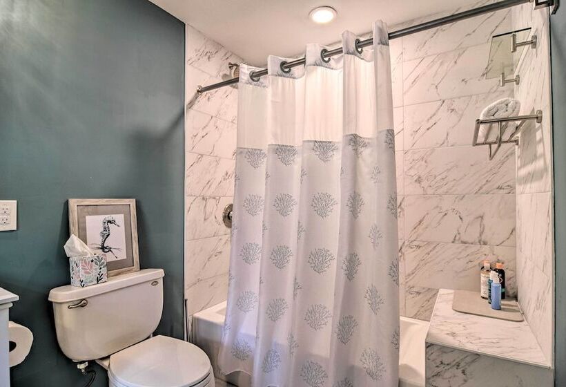 Renovated Ozona Home W/ Views Steps To Gulf