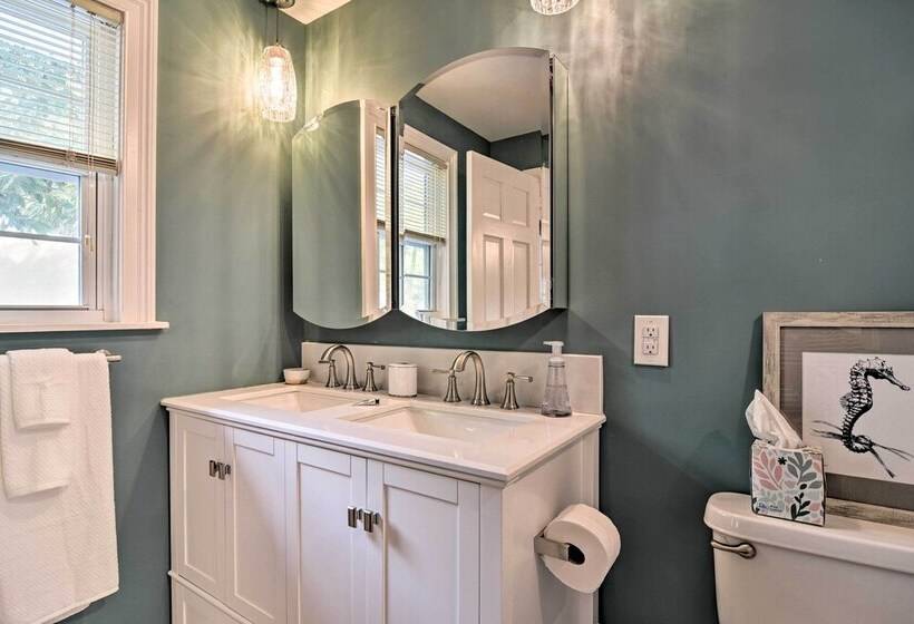 Renovated Ozona Home W/ Views Steps To Gulf