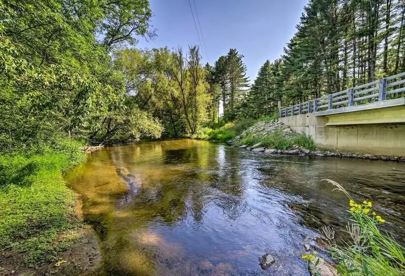 Riverfront Suring Home: Atv Trails, Sunroom!