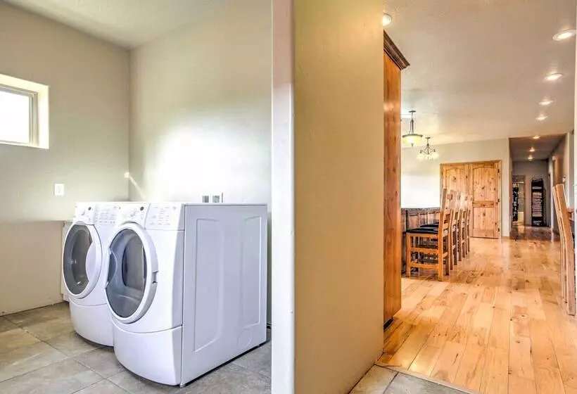 Rustic Bryce Canyon Home W/ Deck On Sevier River!