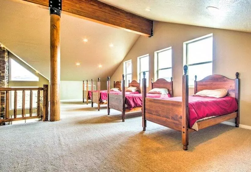 Rustic Bryce Canyon Home W/ Deck On Sevier River!