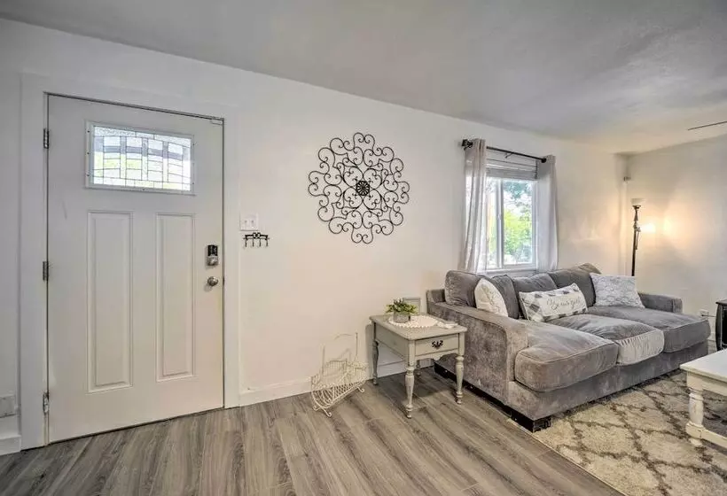 San Marcos Cottage W/ Large Private Backyard!