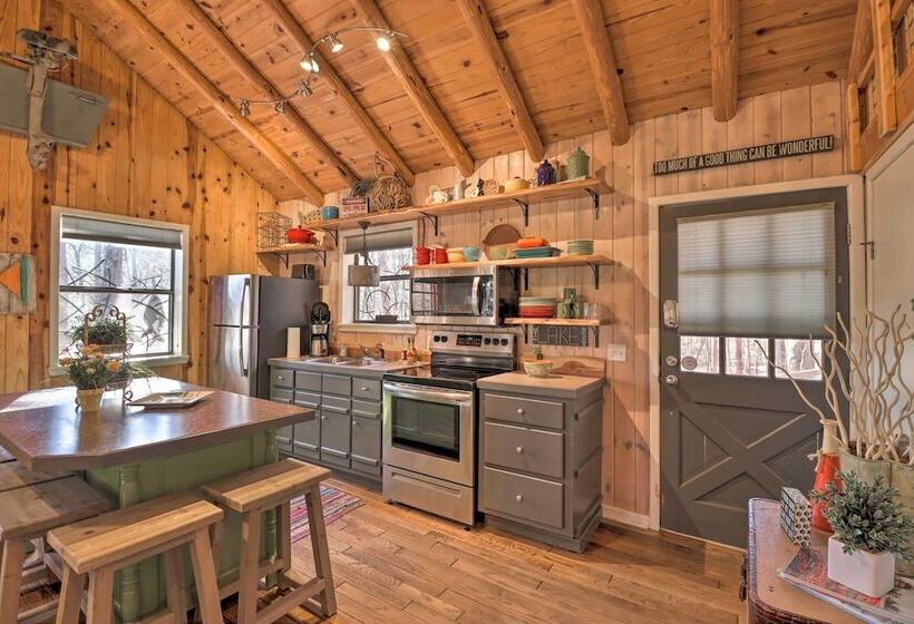 Scenic Greers Ferry Cabin W/ Deck + Fire Pit!