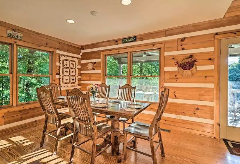 Serene Mountain Retreat W/ Hot Tub & Grills!