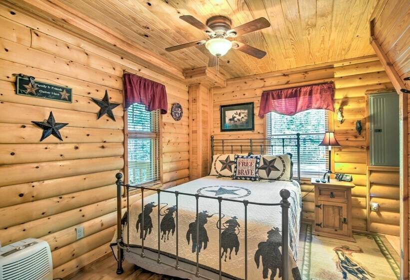 Smoky Mountain Rustic Log Cabin W/ Furnished Patio