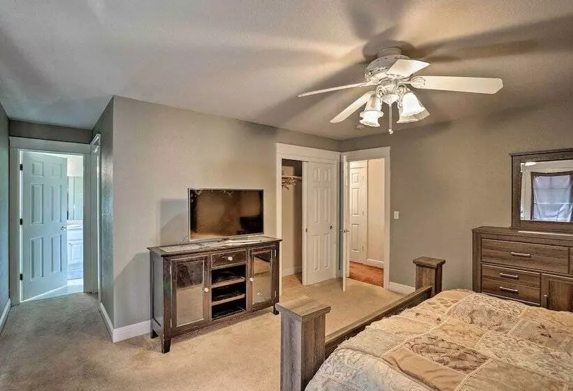 Spacious Downtown Chico Home ~ Half Mile To Csu!