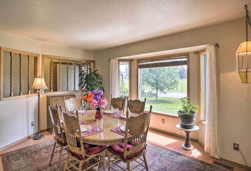 Sunny Home W/ Patio < 10 Mi To Lake Coeur D Alene