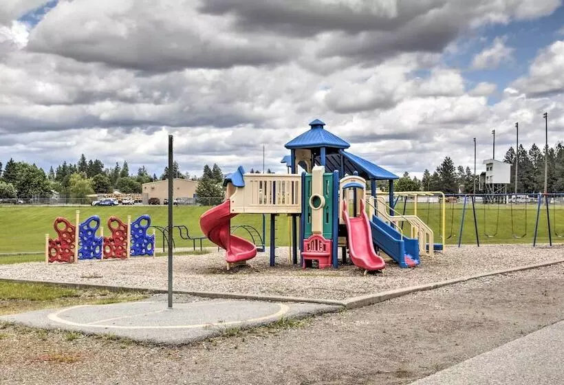 Sunny Home W/ Patio < 10 Mi To Lake Coeur D Alene