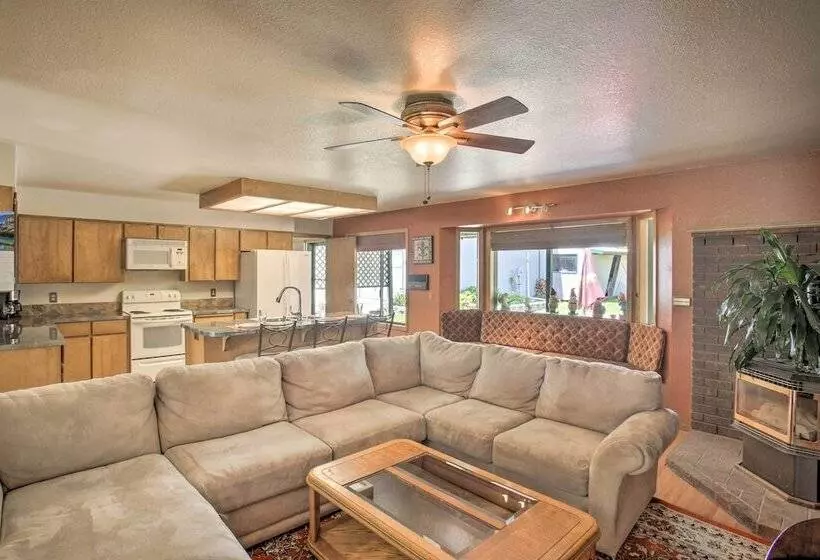 Sunny Home W/ Patio < 10 Mi To Lake Coeur D Alene