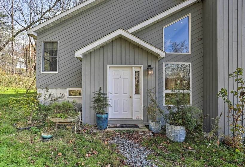 Unique Catskills Hideaway   Walk To Lake Jeff