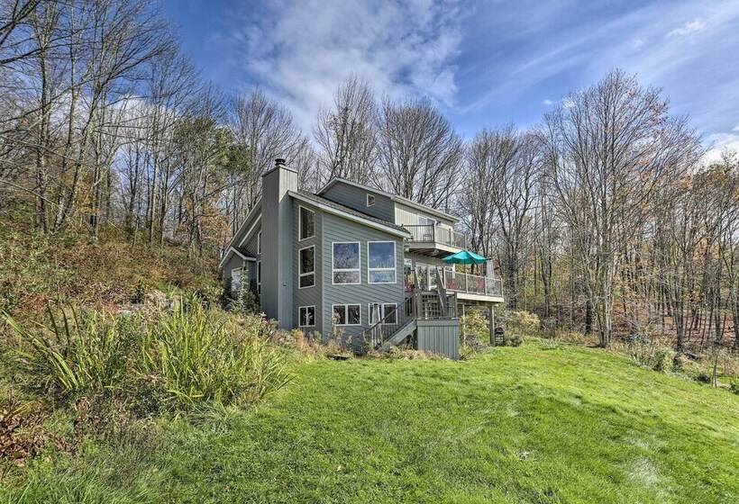 Unique Catskills Hideaway   Walk To Lake Jeff