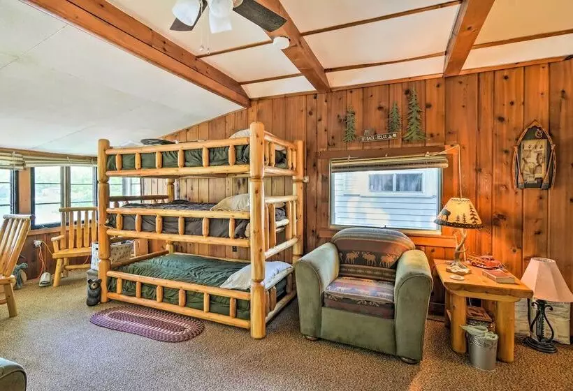 Northern Michigan Lake House W/ Boat Dock + Kayaks