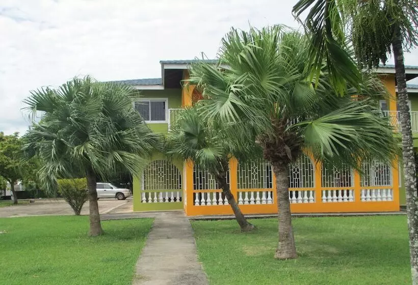 تختخواب و صبحانه Cozy S Bandb