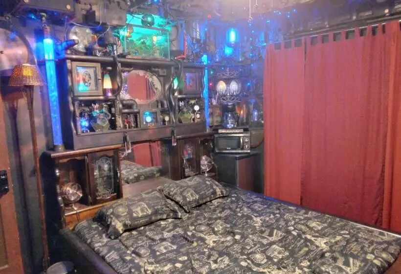 ベッドアンドブレックファースト Earthovision Manor