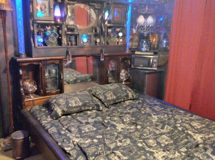 مبيت وإفطار Earthovision Manor