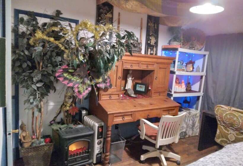 مبيت وإفطار Earthovision Manor