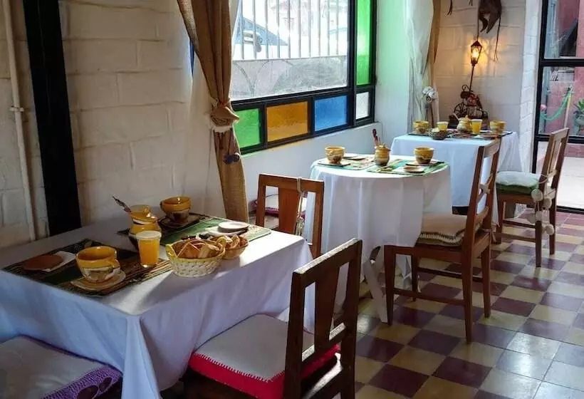 Aamiaismajoitus (B&B) La Paleta Del Pintor Hosteria