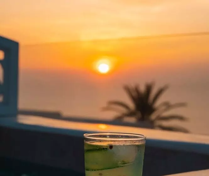 تختخواب و صبحانه La Madeleine