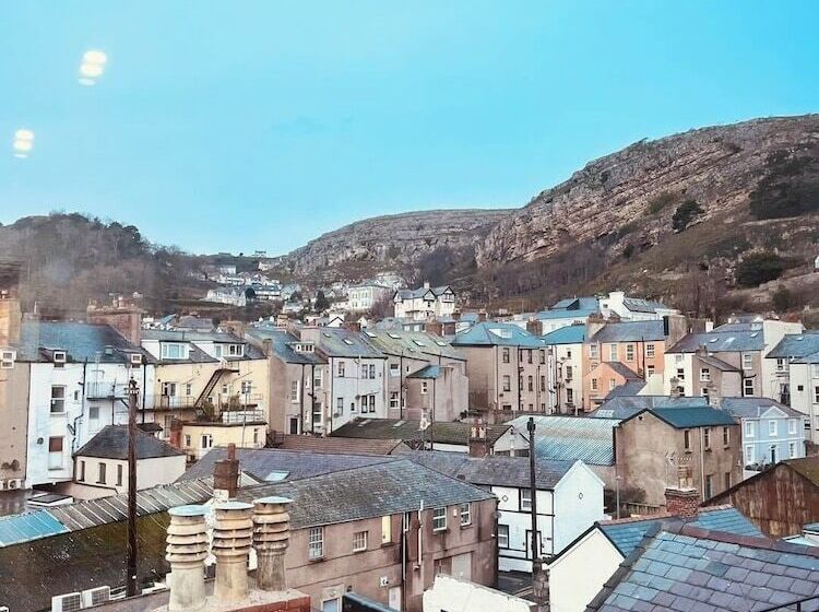 مبيت وإفطار Lawton & Lauriston Court