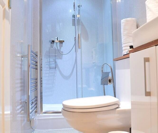 مبيت وإفطار Lawton & Lauriston Court