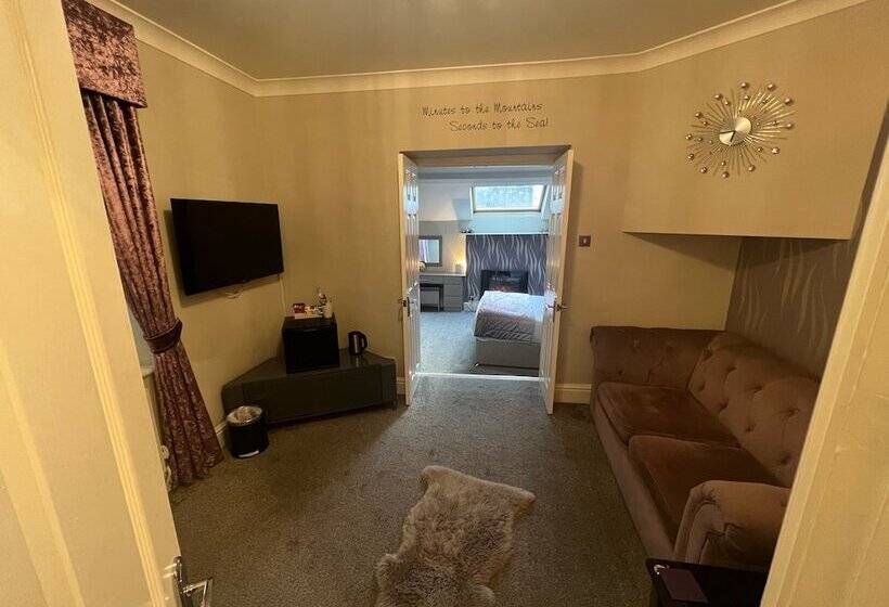 مبيت وإفطار Lawton & Lauriston Court