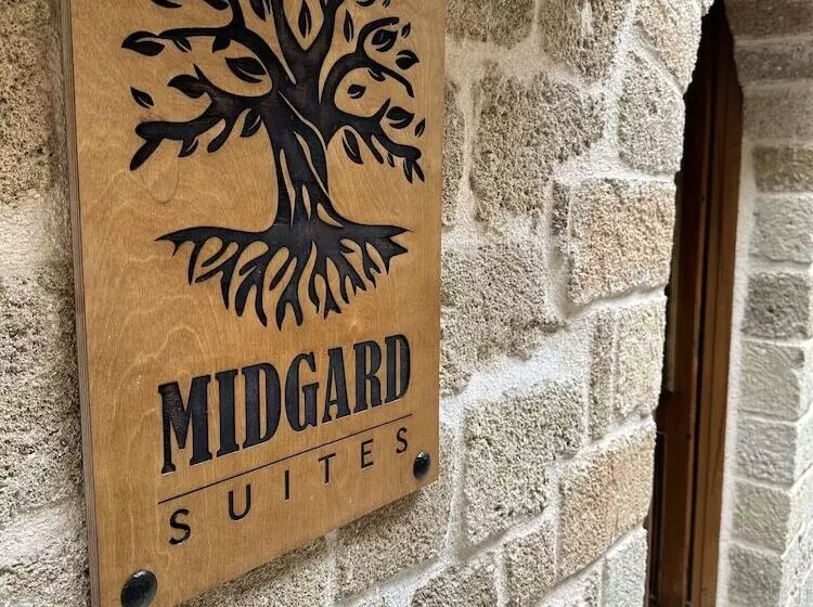 ベッドアンドブレックファースト Midgard Suites   Medieval Town