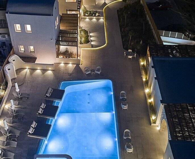 Hotel Apricus Suites