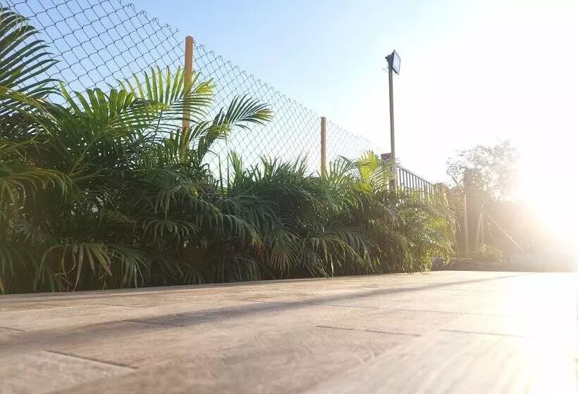 Hotelli Berryl Resorts