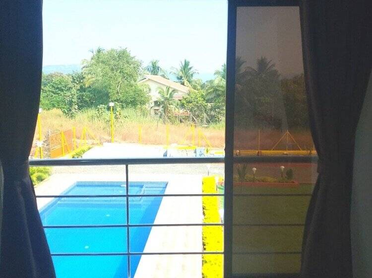 ホテル Berryl Resorts