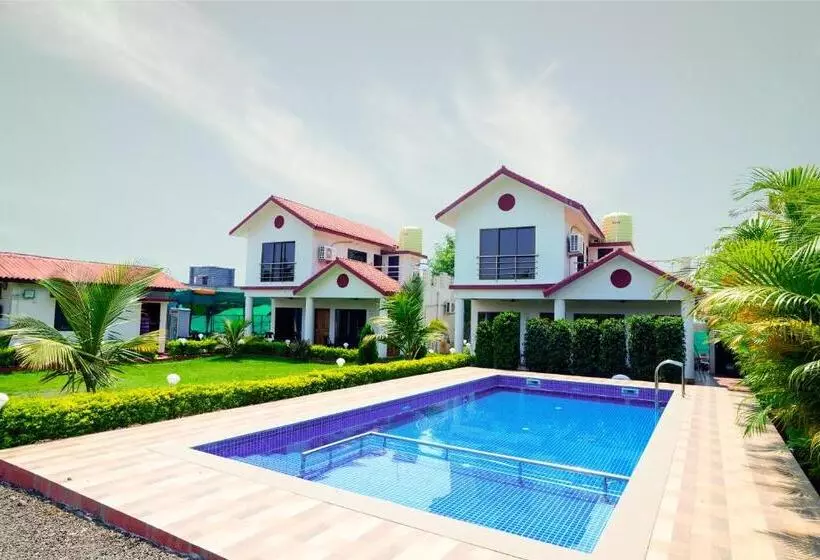 Hotelli Berryl Resorts