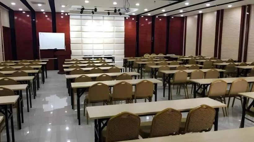 Hotelli Jinjiang Inn Ulanqab Jining 1st Middle School