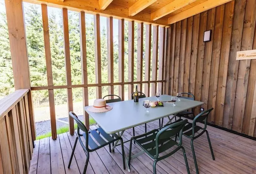 ホテル Hôtel   Lodges De Lemptégy