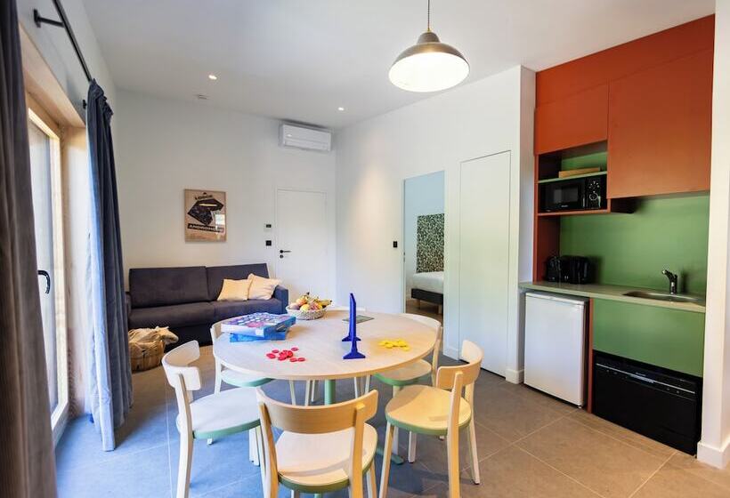 فندق Hôtel   Lodges De Lemptégy